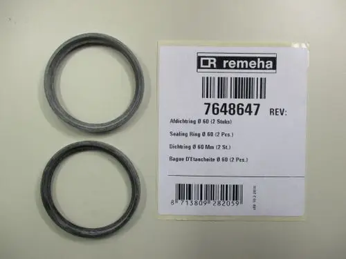 Zwei Dichtungsringe von Remeha auf einem Hintergrund. Verpackung mit Artikelnummer und Bezeichnung ist sichtbar.